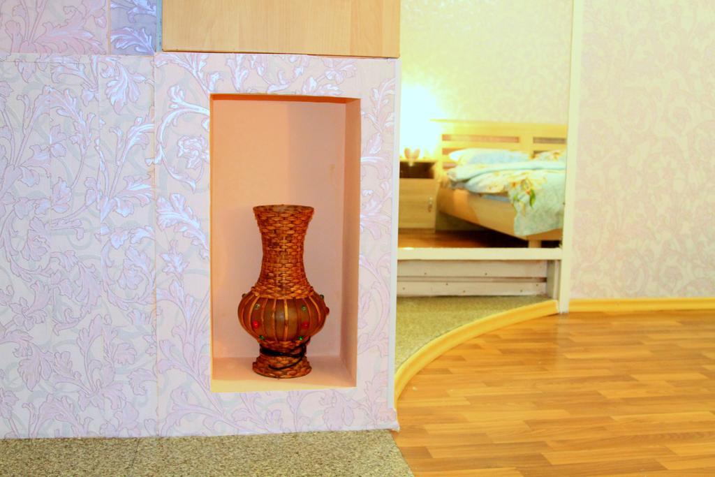 Apartment On Kharkovskoe Shosse 170 B Kiev Bagian luar foto