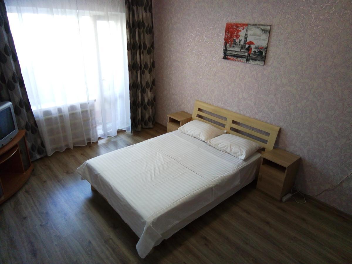 Apartment On Kharkovskoe Shosse 170 B Kiev Bagian luar foto